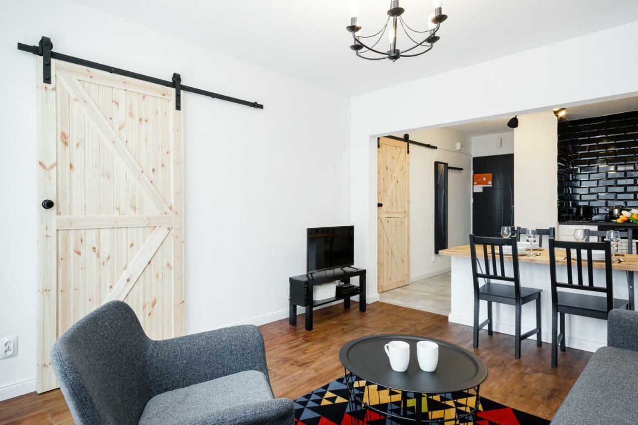 First Central Apartments By Noclegi Renters Warschau Exterior foto